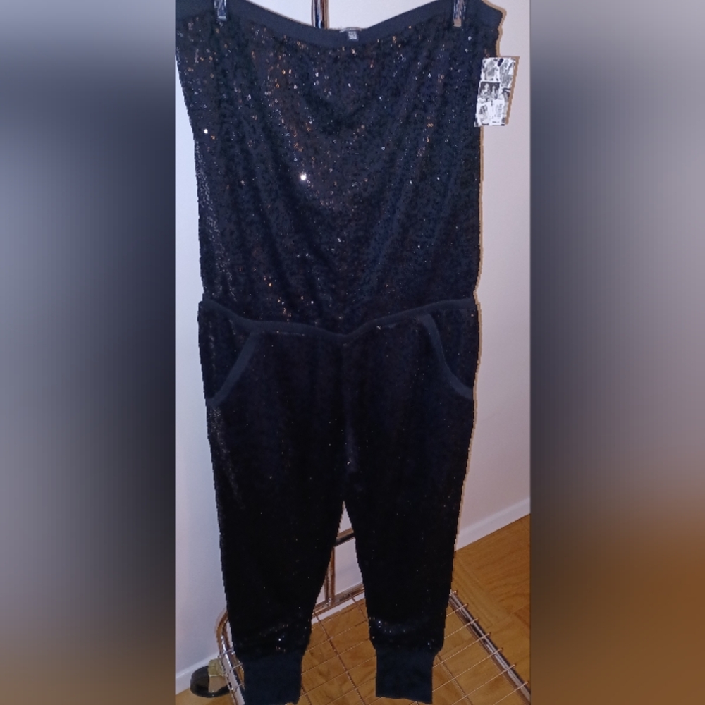 Victoria's Secret Black Sequin Jumpsuits SizeMedium NWT - Picture 8 of 9